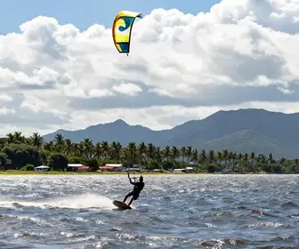 Kitesurf: Aventura nas Águas do Rio São Francisco em Petrolina